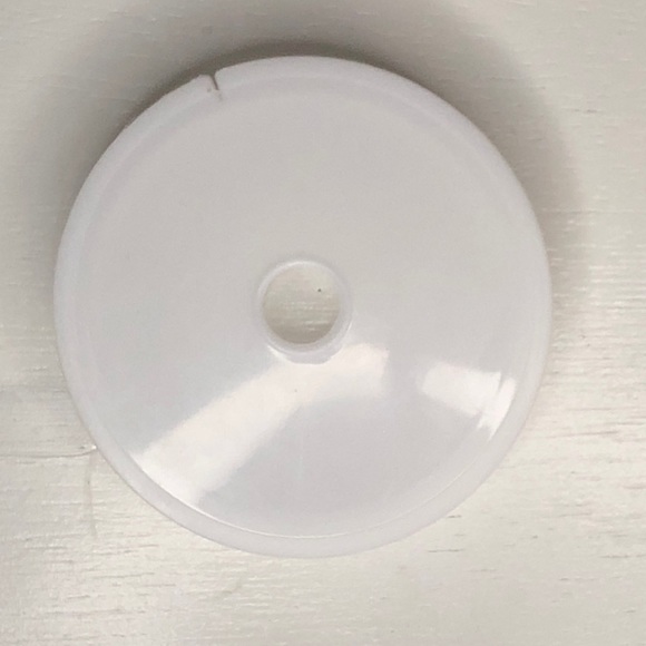 String (not so stretchy) - Picture 1 of 2